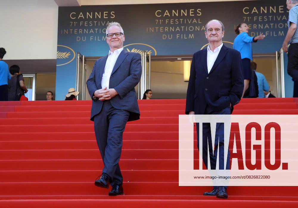 Thierry Frémaux, délégué général du festival de Cannes, Pierre Lescure, président du festival de Cannes lors de la montée des marches du film Le livre d images lors du 71ème Festival International du Film de Cannes, France, le 11 mai 2018. Borde Jacovides Moreau Bestimage Red carpet for the movie Le livre d images during the 71th Cannes International Film festival in Cannes, France, on May 11, 2018. Cannes France