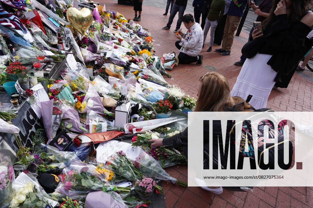 Flowers placed in Birmingham to honor late rock icon Ozzy Osbourne BIRMINGHAM, UNITED KINGDOM - JULY 24: Flowers, notes and floral tributes placed on the Black Sabbath Bridge bench are seen in Birmingham, United Kingdom on July 24, 2025, in memory of Ozzy Osbourne, the iconic frontman of Black Sabbath band and one of the most influential figures in British heavy metal music. Osbourne has died at the age of 76. Ioannis Alexopoulos Anadolu Birmingham United Kingdom. Editorial use only. Please get in touch for any other usage.