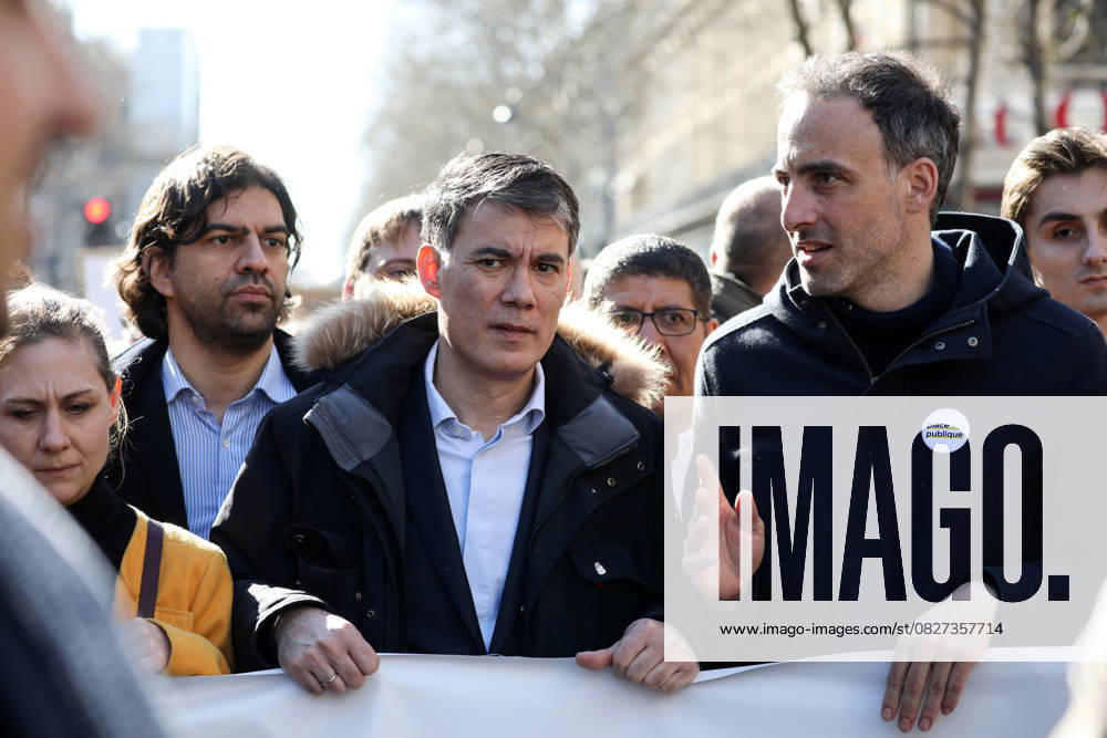 Olivier Faure, secrétaire général du Parti Socialiste et Raphaël Glucksmann, candidat aux élections européennes, à la tête d une liste de rassemblement de la gauche - Personnalités politiques lors de la manifestation La Marche du Siècle à Paris. Le 16 mars 2019 Stéphane Lemouton Bestimage March of The Century to demand answers to climate change in Paris. On March 16, 2019 Paris France