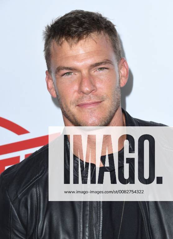 Hollywood, CA, U.S. - 11 April 2018 - Hollywood, California - Alan Ritchson. Super Troopers 2 Los Angeles Premiere held at Arclight Hollywood. Photo Credit: AdMedia Hollywood U.S. - ZUMAa123 20180411_zaa_a123_116
