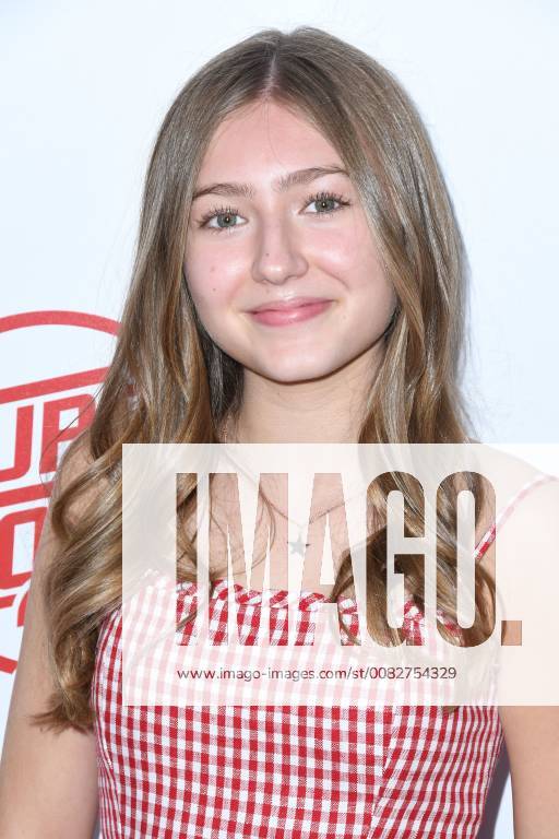 Hollywood, CA, U.S. - 11 April 2018 - Hollywood, California - Gabrielle Perello. Super Troopers 2 Los Angeles Premiere held at Arclight Hollywood. Photo Credit: AdMedia Hollywood U.S. - ZUMAa123 20180411_zaa_a123_108