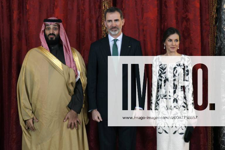 Entertainment Bilder der Woche LOS REYES OFRECEN UN ALMUERZO EN HONOR DE SU ALTEZA REAL MOHAMMED BIN SALMAN BIN ABDULAZIZ AL SAUD, PRINCIPE HEREDERO DEL REINO DE ARABIA SAUDI LETIZIA ORTIZ ROCASOLANO;FELIPE DE BORBON Y GRECIA;mohammed bin salman bin abdulaziz al saud; 12 04 2018 The Kings of Spain, Felipe VI and Letizia, offer a lunch to Crown Prince of Saudi Arabia Mohammed Bin Salman Bin Abdulaziz Al Saud, in the Royal Palace of Madrid Cordonpress EP888 EuropaxPress Los Reyes ofrecen un almuerzo en honor de Su Alteza Real Mohamme