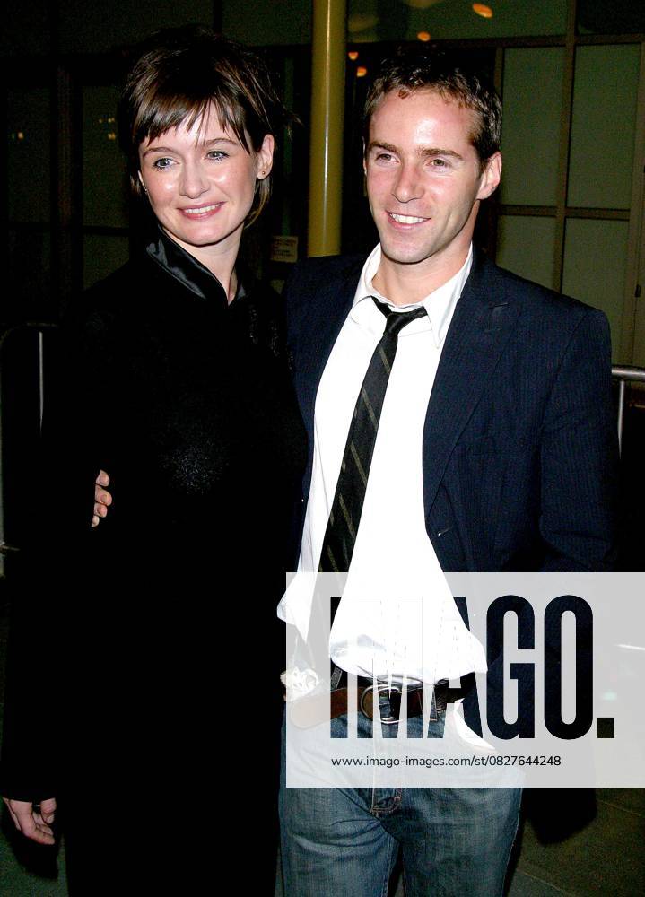 FORMULA 51 MR Jan. 1, 1980 - Hollywood, CALIFORNIA, USA - EMILY MORTIMER AND BOYFRIEND ALESSANDRO NAVOLA ..K26620MR PREMIERE OF FORMULA 51 .THE ARCLIGHT HOLLYWOOD CINEMAS, HOLLYWOOD, CA.OCT. 10, 2002. MILAN RYBA 2002