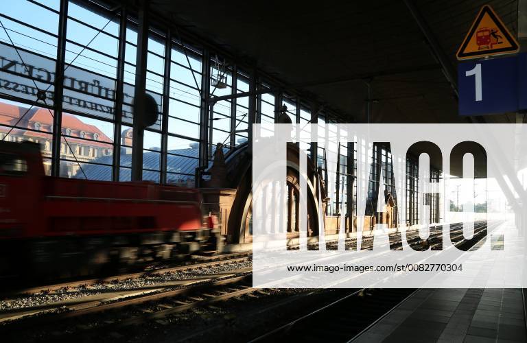 Hauptbahnhof Erfurt 29.08.17 , Erfurt, Hauptbahnhof Erfurt - auf dem Bahnsteig Innenansichten