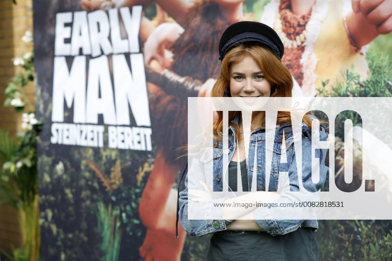 Palina Rojinski bei der Premiere des Kinofilms Early Man - Steinzeit bereit Kino in der Kulturbrauerei. Berlin