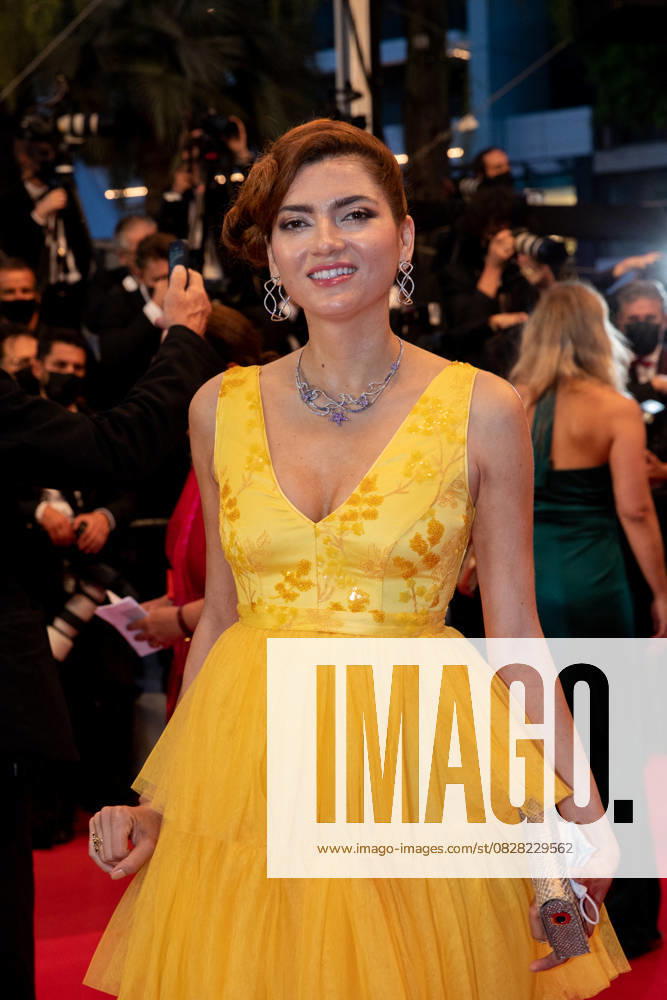 Blanca Blanco - Montée des marches du film « Flag Day» lors du 74ème Festival International du Film de Cannes. Le 10 juillet 2021 Borde-Jacovides-Moreau Bestimage Red carpet for the movie « Flag Day » during the 74th Cannes International Film festival. On July 10th 2021 Cannes France
