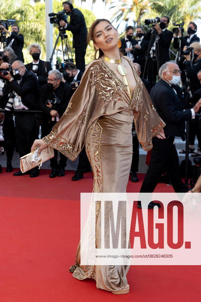 Blanca Blanco - Montée des marches du film « L’histoire de ma femme - The story of my wife » lors du 74ème Festival International du Film de Cannes. Le 14 juillet 2021 Borde-Jacovides-Moreau Bestimage Red carpet for the movie « The story of my wife » during the 74th Cannes International Film festival. On July 14th 2021 Cannes France