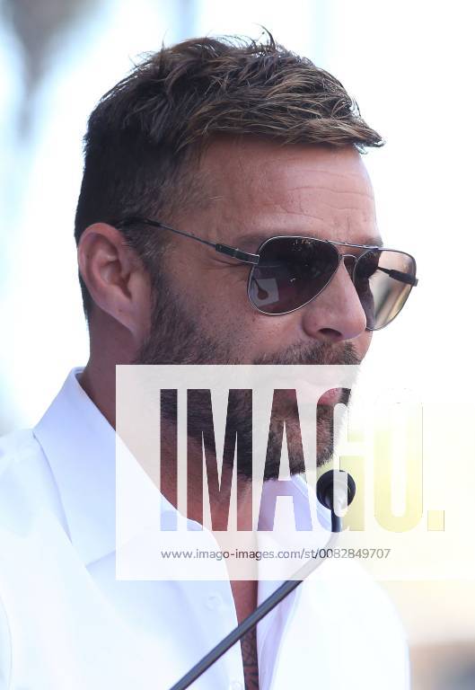 Hollywood, CA, U.S. - 16 April 2018 - Hollywood, California - Ricky Martin. Eva Longoria Honored With Star on The Hollywood Walk Of Fame. Photo Credit: AdMedia Hollywood U.S. - ZUMAa123 20180416_zaa_a123_559