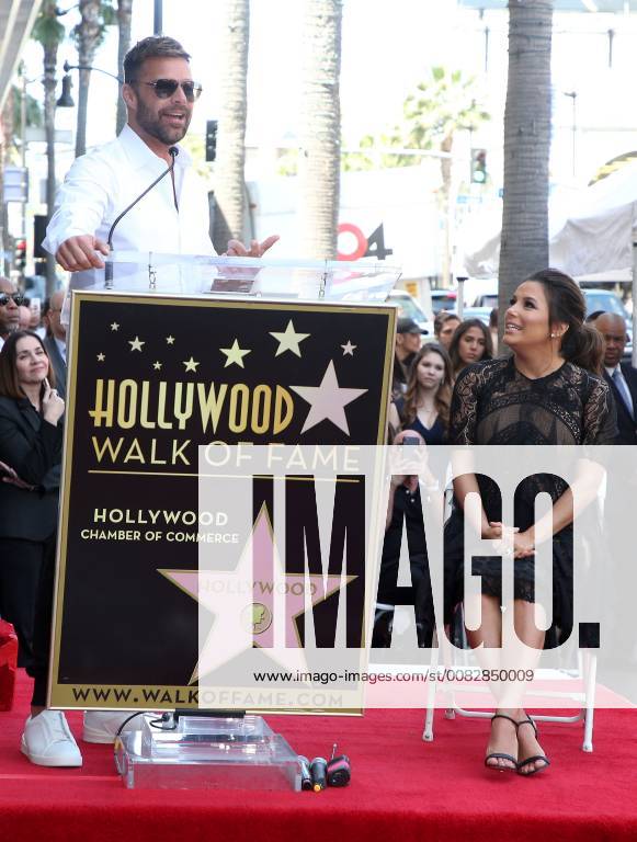Hollywood, CA, U.S. - 16 April 2018 - Hollywood, California - Ricky Martin, Eva Longoria. Eva Longoria Honored With Star on The Hollywood Walk Of Fame. Photo Credit: AdMedia Hollywood U.S. - ZUMAa123 20180416_zaa_a123_440
