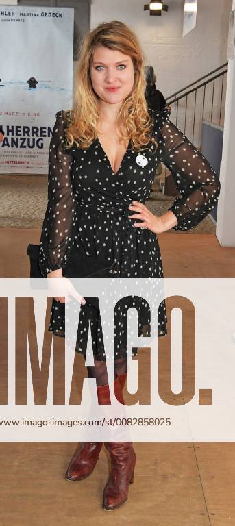 Weltpremiere Zwei Herren im Anzug im Kloster Andechs am 18. März 2018 Lara Mandoki