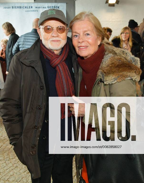 Weltpremiere Zwei Herren im Anzug im Kloster Andechs am 18. März 2018 Günter Rohrbach mi Frau Angelika