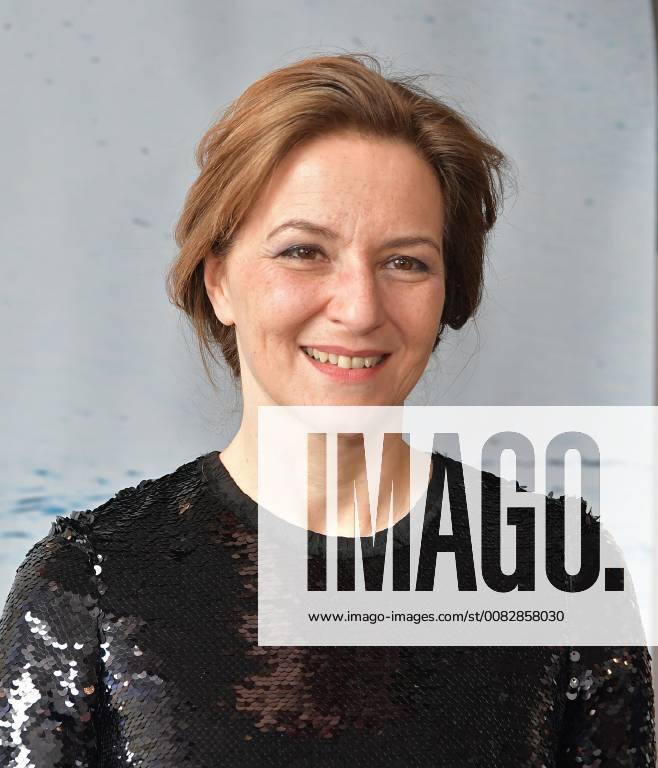 Weltpremiere Zwei Herren im Anzug im Kloster Andechs am 18. März 2018 Martina Gedeck