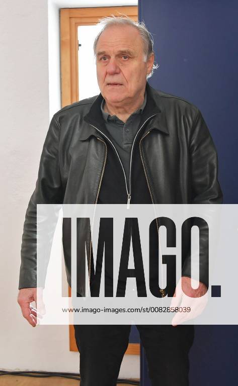 Weltpremiere Zwei Herren im Anzug im Kloster Andechs am 18. März 2018 Josef Bierbichler