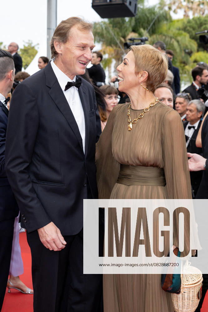 Nicolas Altmeyer, Mathilde Favier - Montée des marches du film « Top Gun : Maverick » lors du 75ème Festival International du Film de Cannes. Le 18 mai 2022 Olivier Borde Bestimage Red carpet of the movie « Top Gun : Maverick » during the 75th Cannes International Film Festival. On may 18th 2022 Cannes France