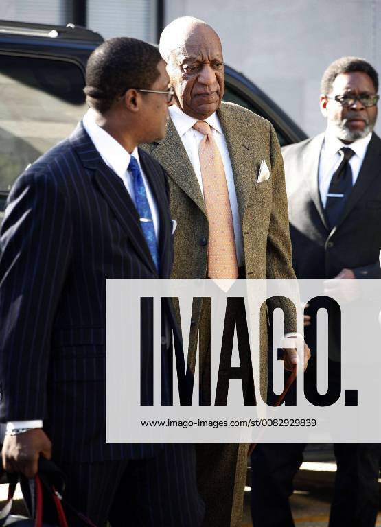 Norristown, PA, United States - Bill Cosby arrives at court with spokesperson Andrew Wyatton on the first day of jury deliberations as he is retried on charges of Sexual Assault on April 23 2018 at the Montgomery County Courthouse in Norristown, PA Norristown United States - ZUMAny1_ 20180423_zaf_ny1_067