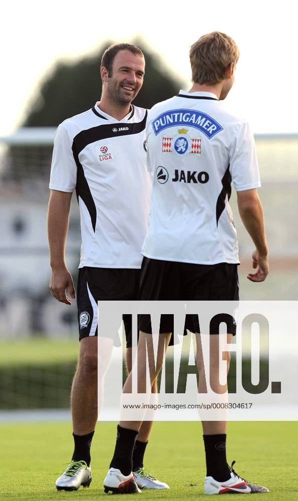 FUSSBALL - UEFA CL Quali, Sturm vs Zestafoni, Vorberichte, Training GRAZ,AUSTRIA,02.AUG.11 - FUSSBALL - UEFA Champions League, Qualifikation, SK Sturm Graz vs FC Zestafoni, Vorberichte, Abschlusstraining Sturm. Bild zeigt Mario Haas und Manuel Weber (Sturm).