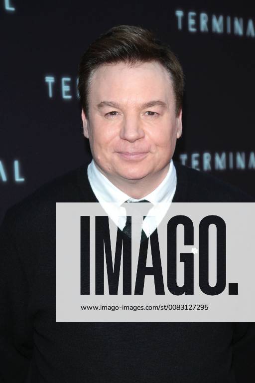 Mike Myers bei der Ankunft zur Terminal Film Premiere am 8.05.2018 in Hollywood, Los Angeles Terminal Film Premiere in Hollywood, Los Angeles, 2018