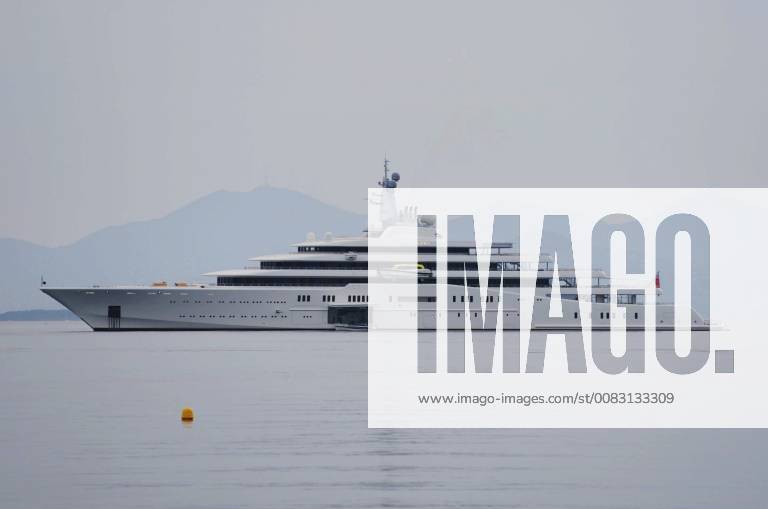 Die Eclipse ist mit einer Laenge von 162,5 Meter die aktuell zweitlaengste Mega-Yacht der Welt. Sie wurde im Herbst 2010 von der Hamburger Werft Blohm und Voss an den Eigner des Schiffes, den russischen Milliardaer Roman Abramowitsch uebergeben