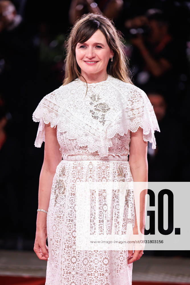 Red carpet of the film Jay Kelly at the 82nd Venice Film Festival in Venice - 28 Aug 2025 Emily Mortimer attends the red carpet of the film Jay Kelly at the Palazzo del Cinema during the 82nd Venice Film Festival. Venice Italy