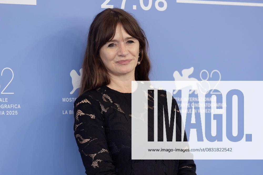 2025 Venice Film Festival - Jay Kelly - Photo Call 2025 Venice Film Festival - Jay Kelly - Photo Call Featuring: Emily Mortimer Where: Venice, Italy When: 28 Aug 2025 Credit: KIKA WENN **Available in UK, USA & Europe excluding Poland** Venice Italy