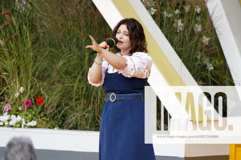 Ronja Forcher in der ARD TV-Show Immer wieder sonntags im Europa-Park. Rust