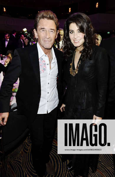 DEUTSCHER NACHHALTIGKEITSPREIS IN DUESSELDORF Peter Maffay and Katie Melua at Deutscher Nachhaltigkeitspreis award at Maritim Hotel , Duesseldorf, Germany WENN 3594764
