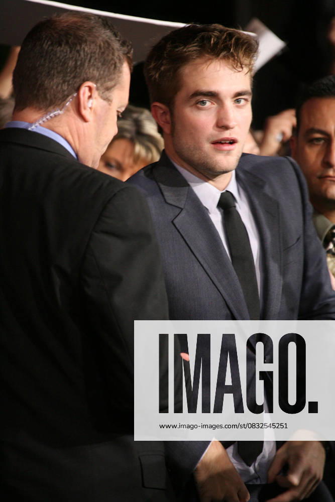 Robert Pattinson The Twilight Saga: Breaking Dawn - Part 1 World Premiere held at Nokia Theatre L.A. Live Los Angeles, California - 14.11.11, Los Angeles, California, United States Adriana M. Bar 3610560