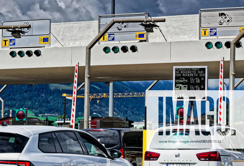 Autobahngebühr in Italien. An der Mautstelle auf der A22 , der Brennerautobahn , in Italien. Brenner Südtirol Italien