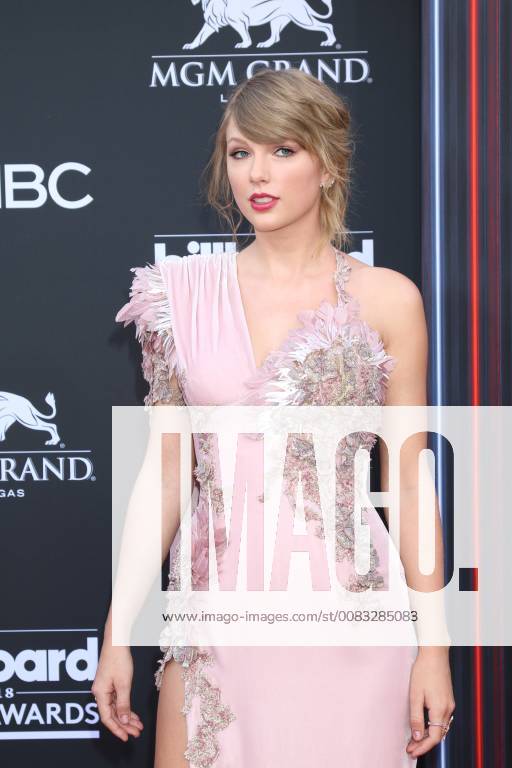 Taylor Swift at the 2018 Billboard Music Awards at MGM Grand Garden Arena on May 20, 2018 in Las Vegas, NV