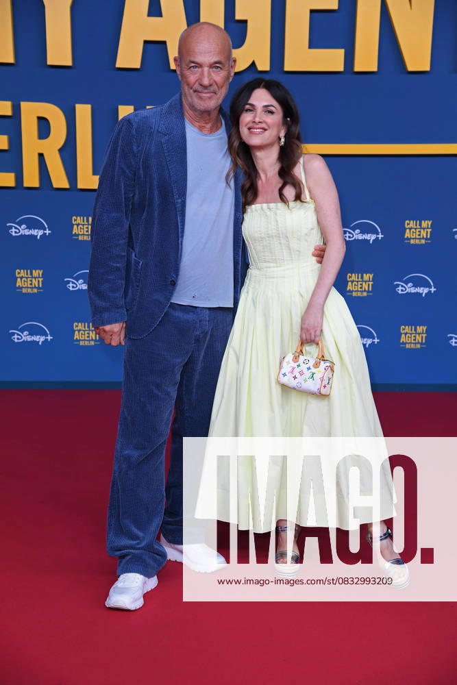 Heiner Lauterbach mit Ehefrau Viktoria Lauterbach bei der Deutschlandpremiere der Disney+ Original-Serie CALL MY AGENT BERLIN im Colosseum Kino in Berlin am 08.09.2025