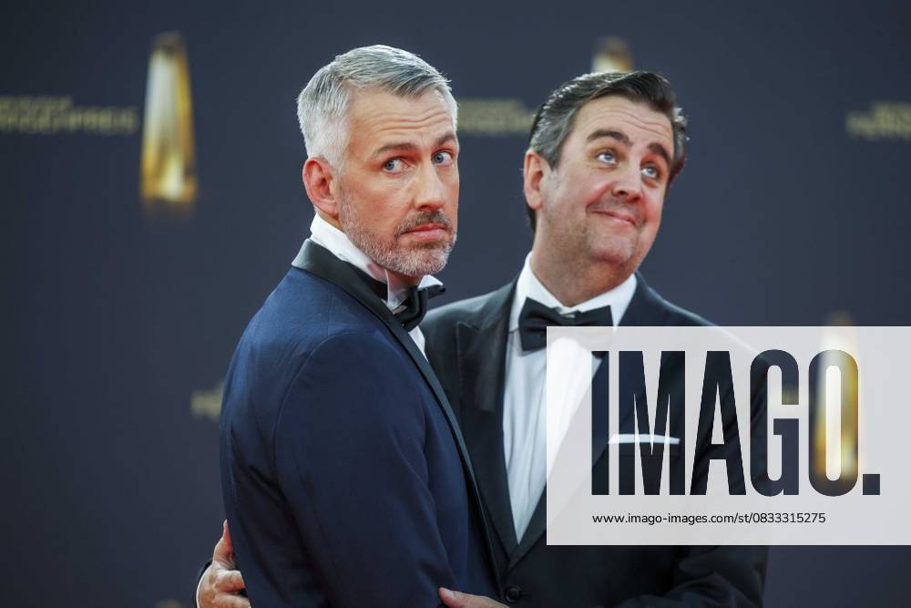 Bilder des Jahres 2025, Entertainment 09 September abb Sebastian Pufpaff und Bastian Pastewka zu Gast auf dem roten Teppich bei der Verleihung Der Deutsche Fernsehpreis 2025 in den MMC Studios am 0.09.2025 in Koeln NRW Deutschland