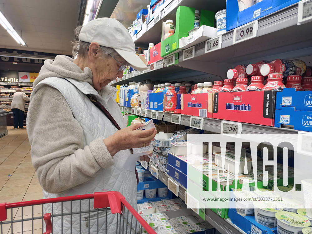 Netto-Einkauf zu Zeiten von Inflation und Konjunktur. Netto-Einkauf in einem Supermarkt oder Discounter