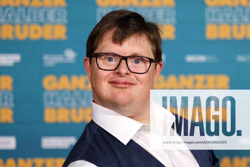 Schauspieler Nico Randel bei der Premiere des Kinofilms Ganzer Halber Bruder im Cinedom Köln. Köln, 15.09.2025 NRW Deutschland