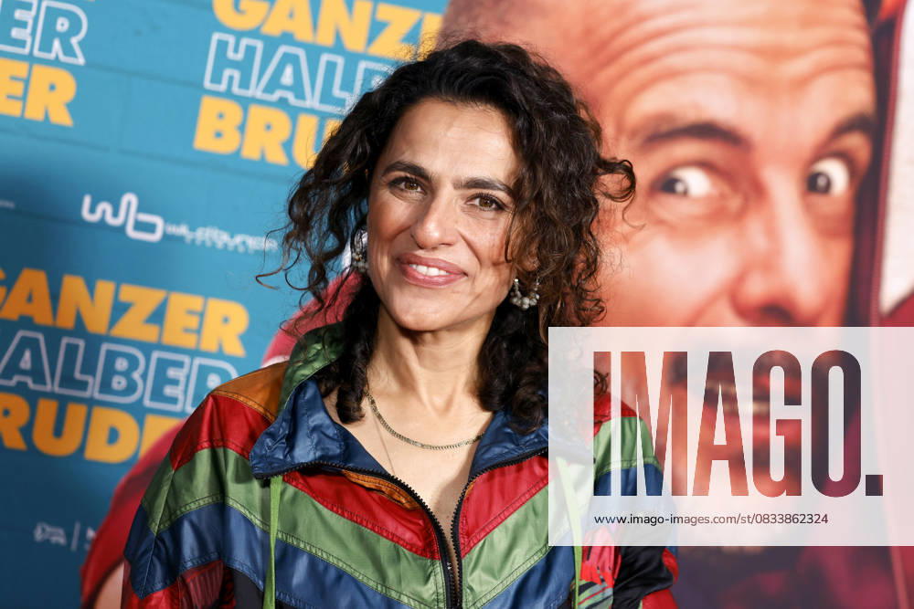 Schauspielerin Sesede Terziyan bei der Premiere des Kinofilms Ganzer Halber Bruder im Cinedom Köln. Köln, 15.09.2025 NRW Deutschland