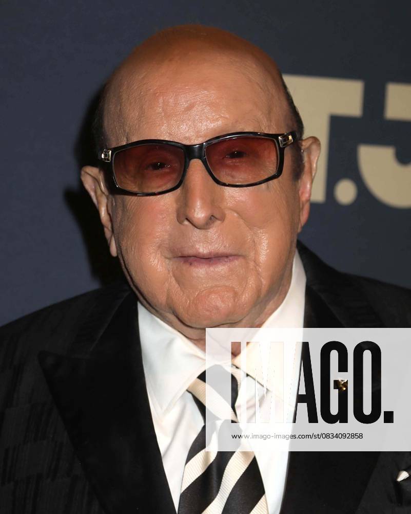 Music producer CLIVE DAVIS seen at The T.J. Martell Foundation 50th Annual New York Honors Gala red carpet arrivals held at Cipriani 42nd Street. New York USA - ZUMAk03_ 20250916_zaf_k03_015