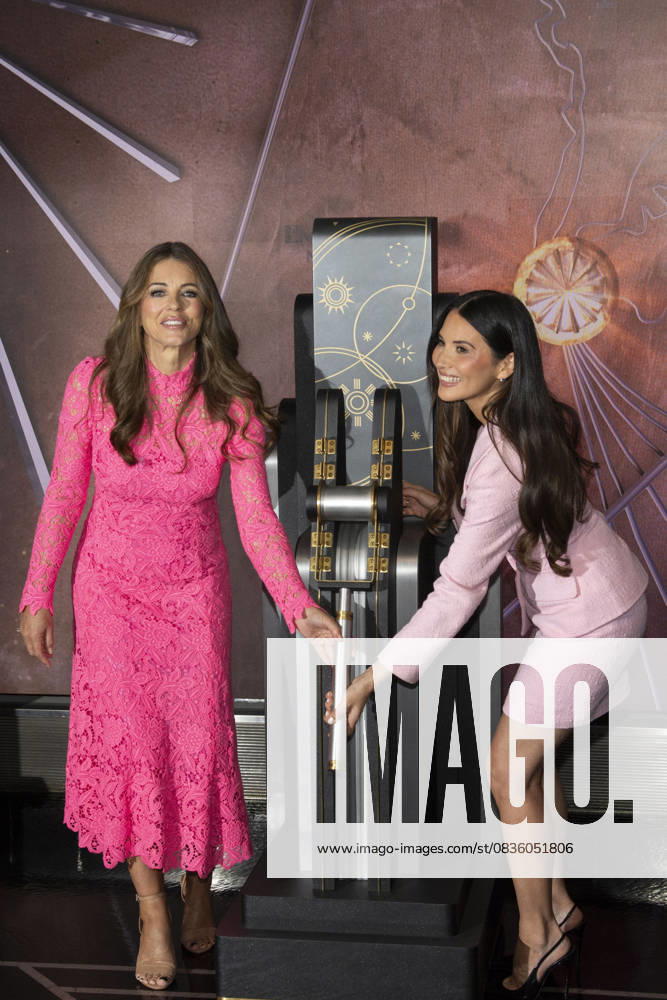 ELIZABETH HURLEY and OLIVIA MUNN light The Empire State Building to honor The Esto e Lauder Companiesâ€⠢ Breast Cancer Campaign and Breast Cancer Awareness Month in New York. 1 October 2025 New York USA - ZUMAa265 20251001_zep_a265_010