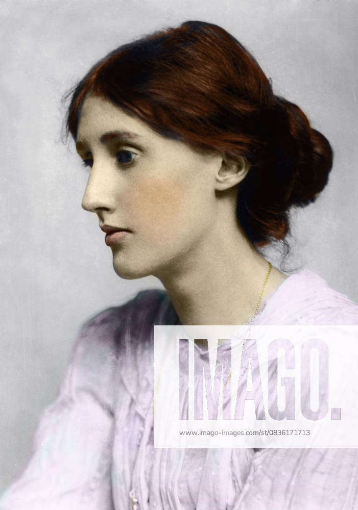 Portrait de la romanciere britannique Virginia Woolf (1882-1941) (English writer Virginia Woolf) Photographie de George Charles Beresford (1864-1938) en 1902 Collection privee RECORD DATE NOT STATED