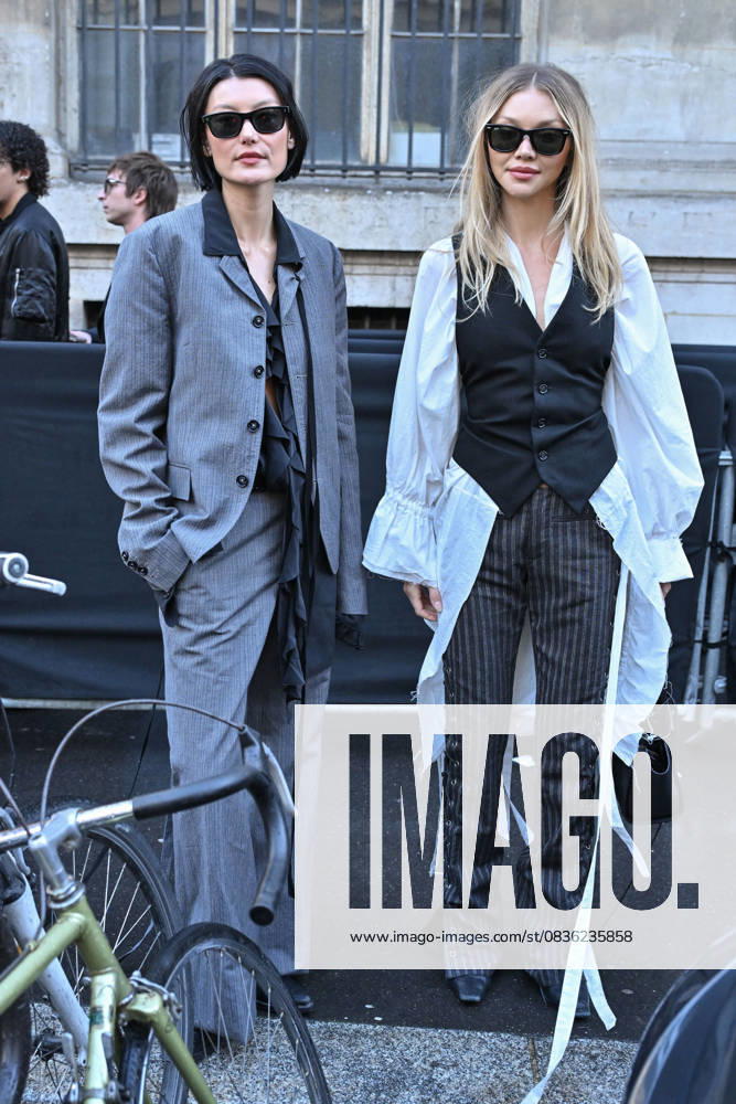 PFW Ann Demeulemeester Outside Arrivals Guests arriving at Ann Demeulemeester show during Paris Fashion Week in Paris, France on October 4, 2025. Photo by Julien Reynaud APS-Medias ABACAPRESS.COM Paris France