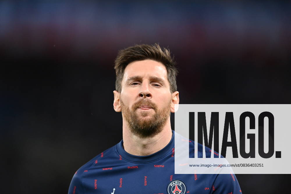 Paris Saint-Germain v Manchester City - UEFA Champions League PARIS, FRANCE - SEPTEMBER 28: Leo Messi of Paris Saint-Germain warms up before the UEFA Champions League group A match between Paris Saint-Germain and Manchester City at Parc des Princes on September 28, 2021 in Paris, France. France World. Editorial use only. Please get in touch for any other usage.