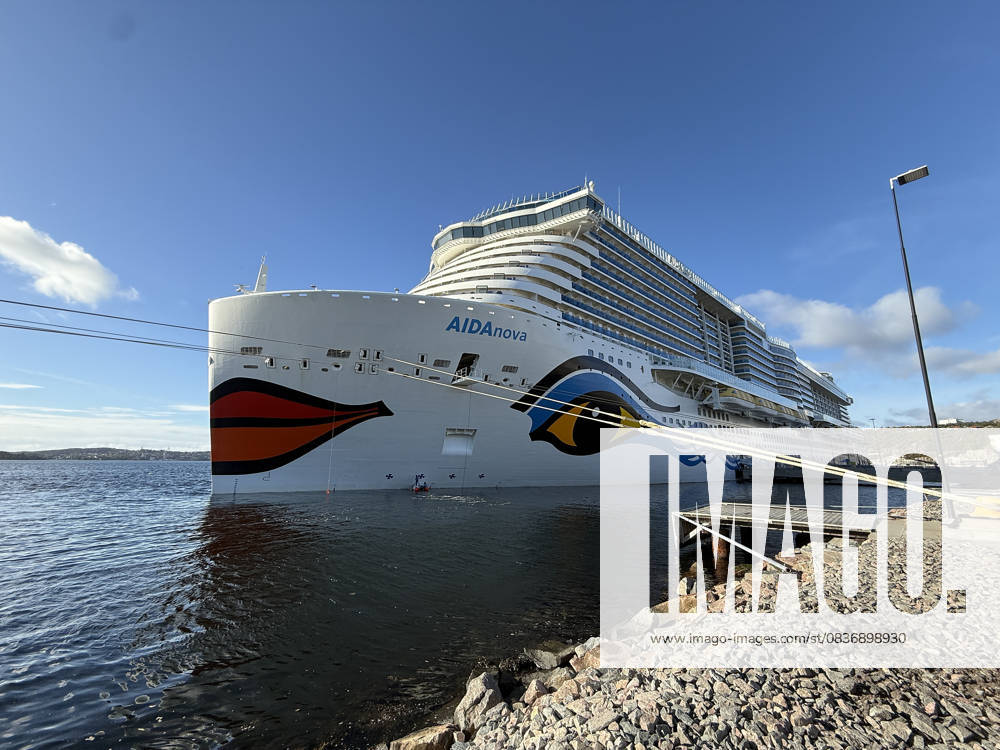 AIDAnova im Hafen von Kristianssand - Kristianssand 08.10.2025: Reise auf der AIDA Nova