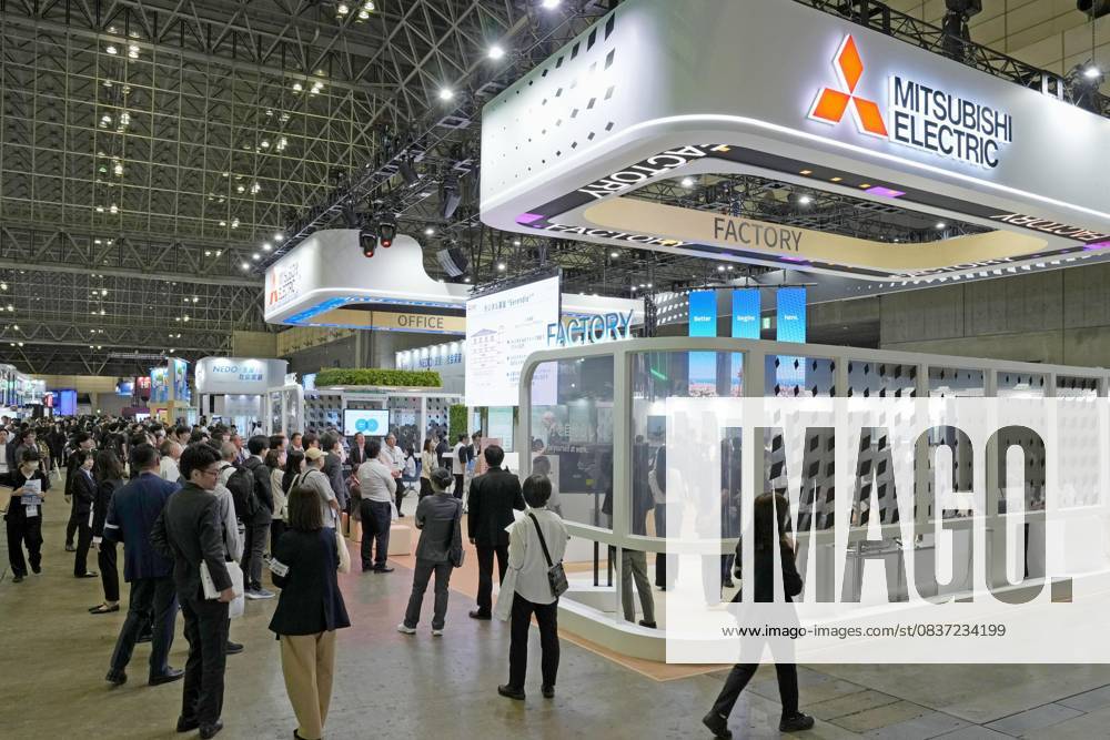 CEATEC electronics show People visit the Combined Exhibition of Advanced Technologies electronics show, known as CEATEC, at the Makuhari Messe convention center in the eastern Japan city of Chiba on Oct. 14, 2025, the opening day of the four-day event. A14AA0004942009P