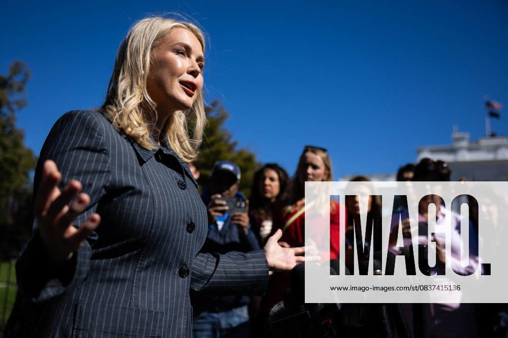 White House White House Press Secretary Karoline Leavitt speaks with reporters outside the White House Oct. 16, 2025. Photo by Francis Chung Pool ABACAPRESS.COM Washington District of Columbia United States