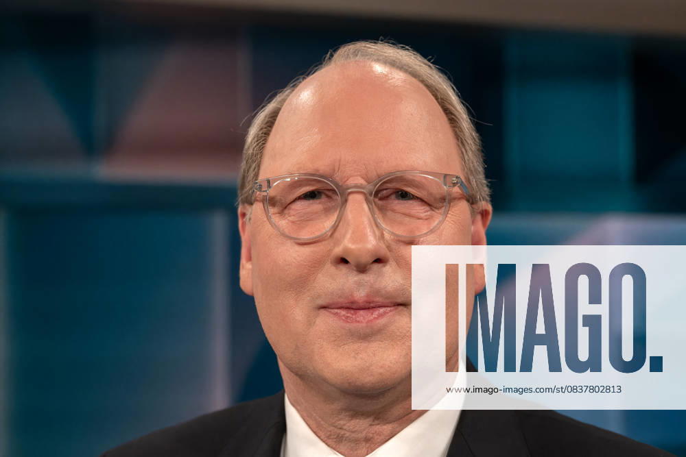 Hart aber fair aus Köln am 20. Oktober 2025. Im Bild Stefan Genth, Hauptgeschäftsführer des Handelsverbands Deutschland (HDE). Die Preise für Lebensmittel und Dienstleistungen sind in den vergangenen Jahren massiv angestiegen. Im Verbund mit dem exorbitanten Anstieg der Mietpreise stellt das für die Gering- und Mittelverdienenden Menschen ein existentielles Problem dar. Was kann die Politik dagegen tun? Köln Nordrhein-Westfalen Deutschland
