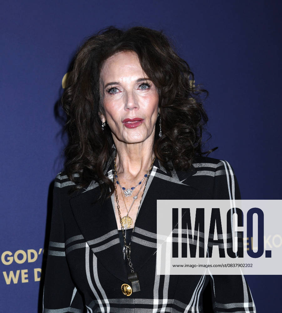 Lynda Carter attends God s Love We Deliver 2025 Golden Heart Awards Celebration. Held at Cathedral Church of St. John the Divine in New York. Zuma Press October 20, 2025. New York United States - ZUMAp281 20251020_zea_p281_166