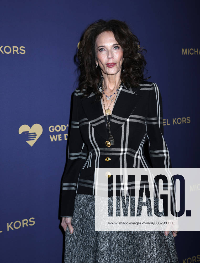 Lynda Carter attends God s Love We Deliver 2025 Golden Heart Awards Celebration. Held at Cathedral Church of St. John the Divine in New York. Zuma Press October 20, 2025. New York United States - ZUMAp281 20251020_zea_p281_173