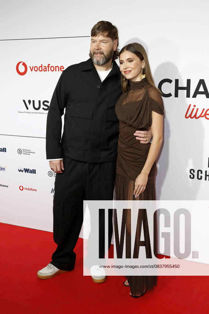 Rea Garvey mit Tochter Aamor Garvey beim Charity Konzert Channel Aid - live in Concert 2025 im Deutschen Schauspielhaus. Hamburg