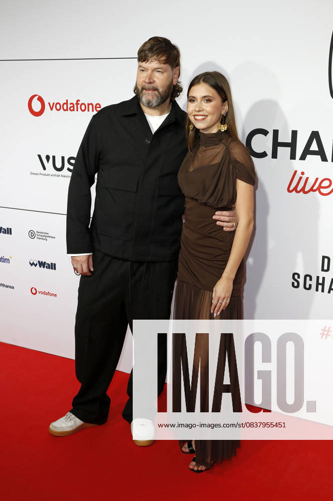 Rea Garvey mit Tochter Aamor Garvey beim Charity Konzert Channel Aid - live in Concert 2025 im Deutschen Schauspielhaus. Hamburg