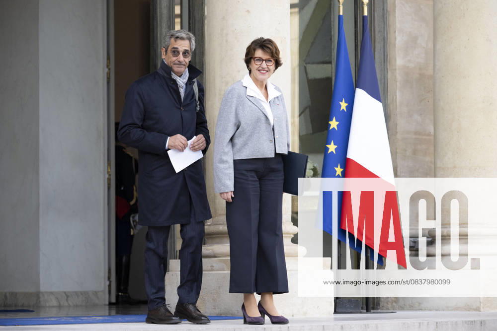 Weekly Cabinet Meeting - Paris French Trade Minister Serge Papin leaves following the weekly cabinet meeting at the presidential Elysee Palace in Paris, on October 22, 2025.Photo by Eliot Blondet ABACAPRESS.COM Paris France France
