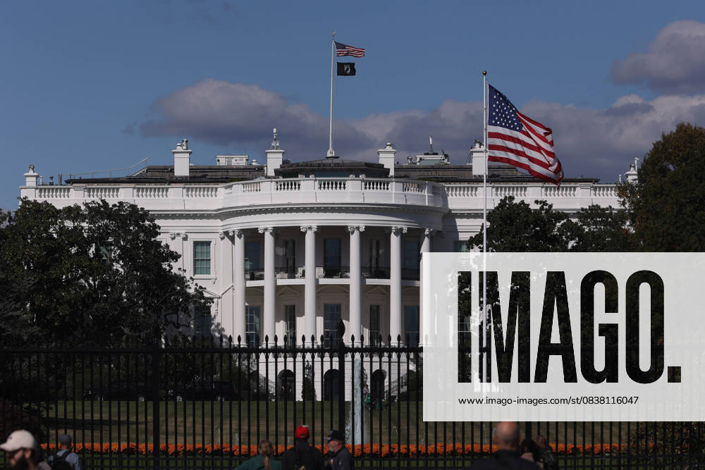 East Wing of the White House demolished, in Washington,, District of Columbia, USA. - 23 October 2025 The White House is seen in Washington, DC, USA, on October 23, 2025. President Donald Trump planned to construct a ballroom in the West Wing of the White House. US President Donald Trump thanked billionaires and top companies for donating to the new $250 million ballroom he is building at the White House. The guests included representatives from tech firms like Amazon, Apple, Meta, Google, Microsoft and Palantir and defense giant Lockheed Martin, according to US media citing a White House guest list. WASHINGTON DC UNITED STATES