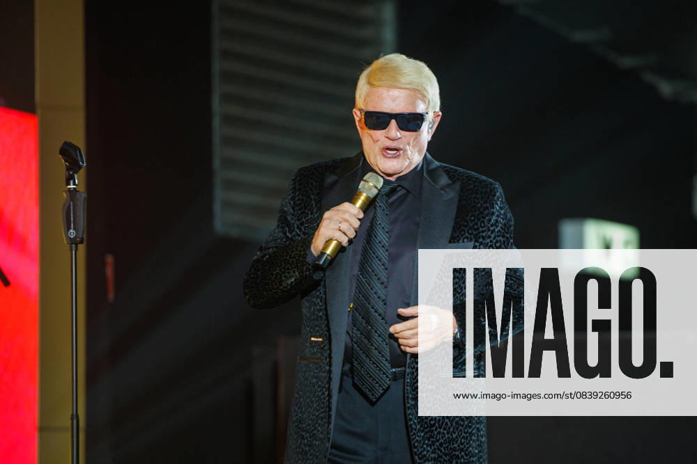 Sänger Heino - Solo Tour 2025 MADE IN GERMANY in der Stadthalle in Torgelow (Landkreis-Vorpommern-Greifswald) - Torgelow Stadthalle Mecklenburg-Vorpommern Deutschland